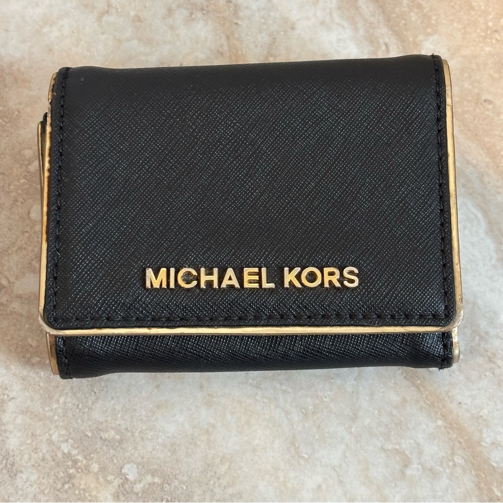 Michael Kors Jet set tri-fold wallet